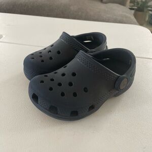 Toddler Crocs size 7
